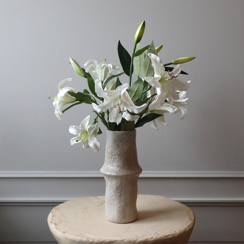 Elegant Lily Bouquet