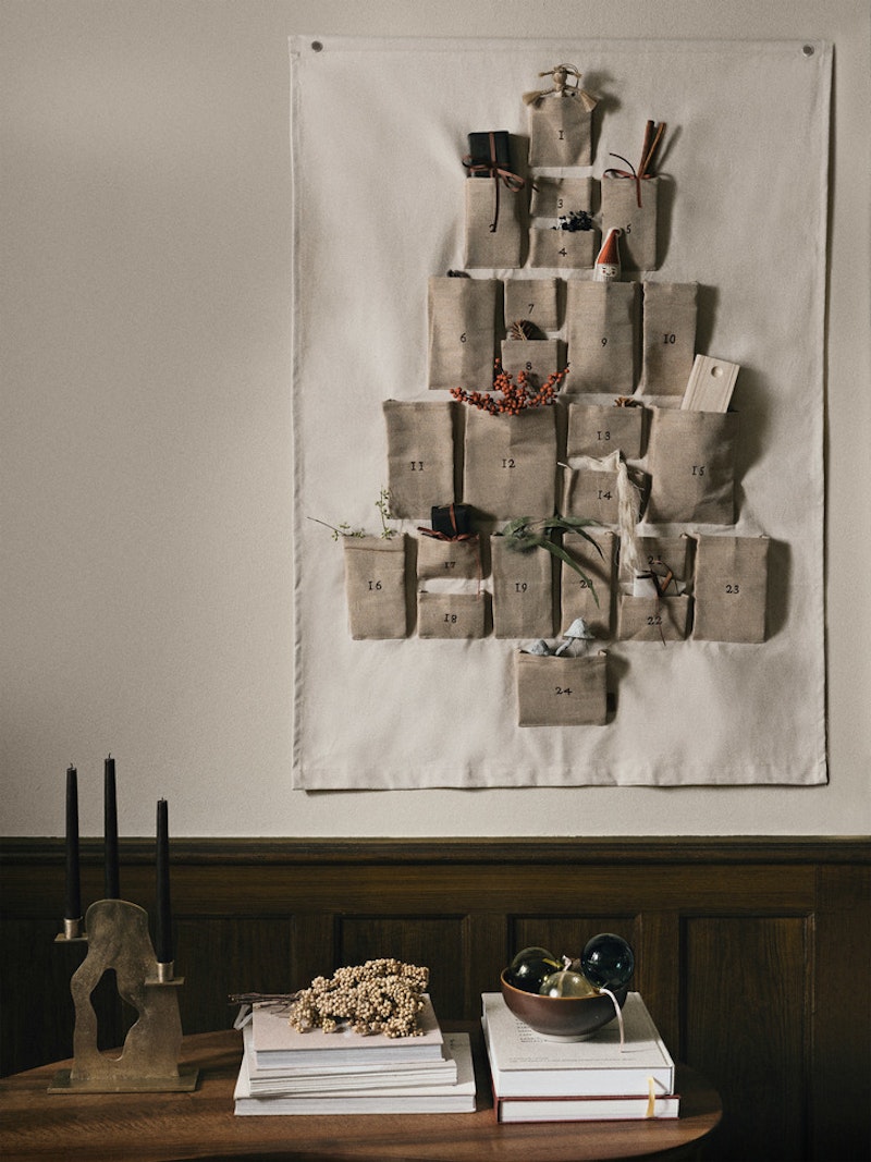 Pine Adventskalender Natur, 90x125 cm von Ferm Living | RoyalDesign.de