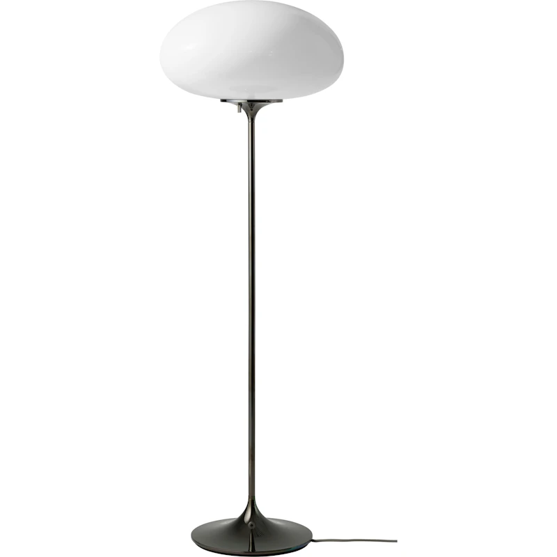 Stemlite Stehlampe 110 cm, Schwarz Verchromt / Opal