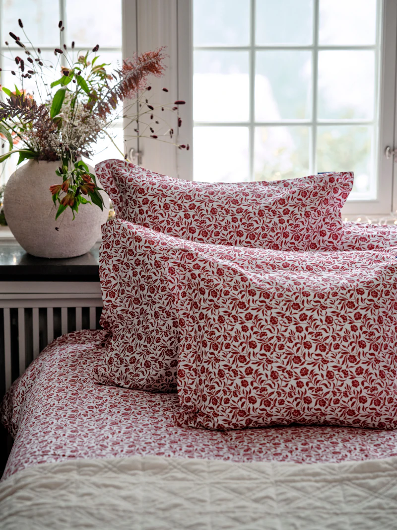 Flower Printed Cotton Sateen Bettwäsche Weiß / Rot, 220x220 cm