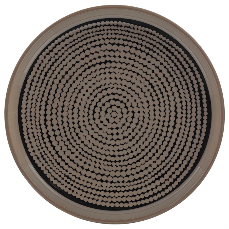 Oiva/Siirtolapuutarha Teller, Aus braunem Steingut mit einem sehr bekannten, gepunkteten Muster hergestellt 13,5 cm, Schwarz/Terra