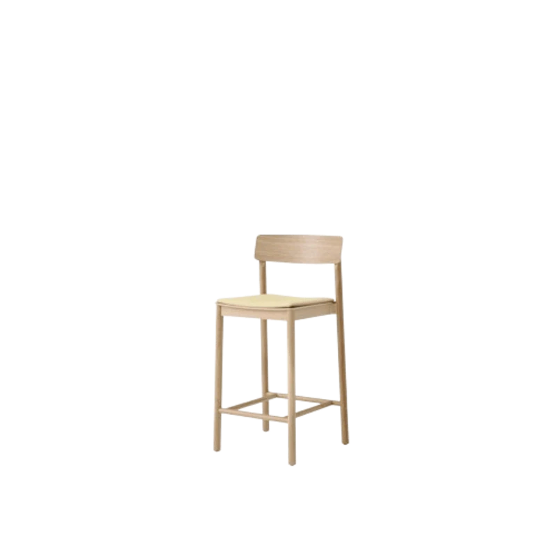 Betty TK14 Counter Stool Lacquered Oak/Fuse